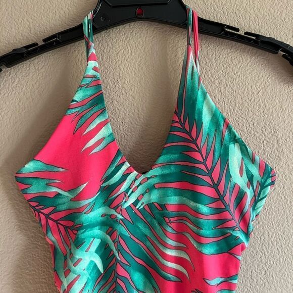 NEW Palm Leaf Print Bodysuit - Picture 2 of 7